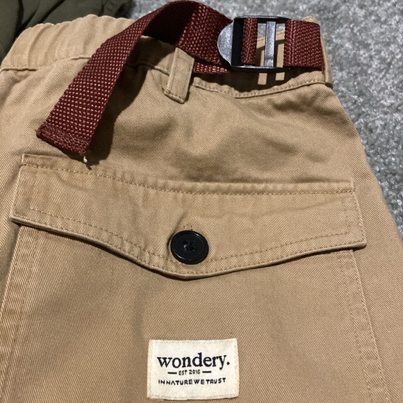 2 pairs of Wondery Isabel - Picture 3 of 6